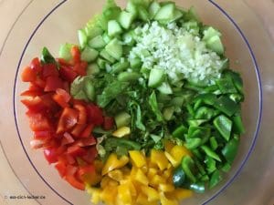 Gemischter Salat kleingeschnitten
