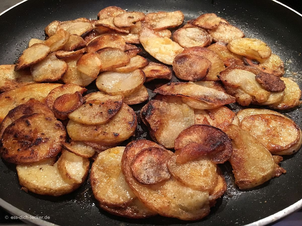 Nürnberger Würstchen mit Bratkartoffeln - ess-dich-lecker