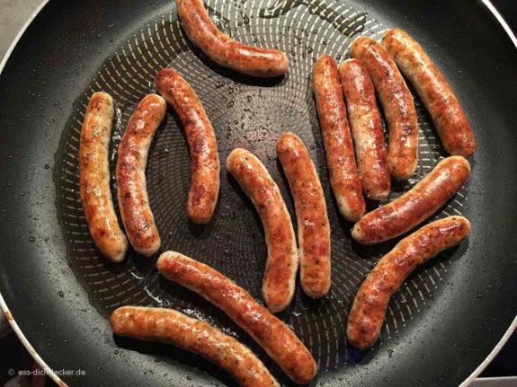 Nürnberger Würstchen mit Bratkartoffeln - ess-dich-lecker