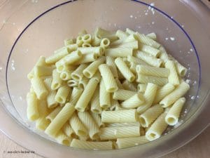 Tortiglioni in Parmesan geschwenkt