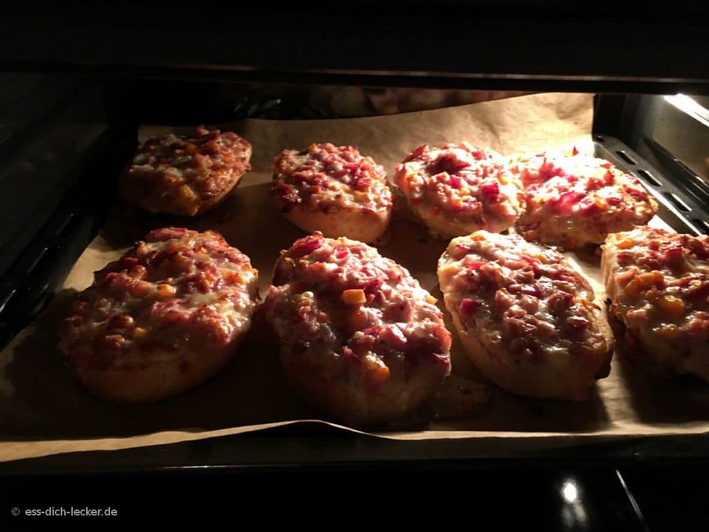 Pizza Brötchen - ess-dich-lecker